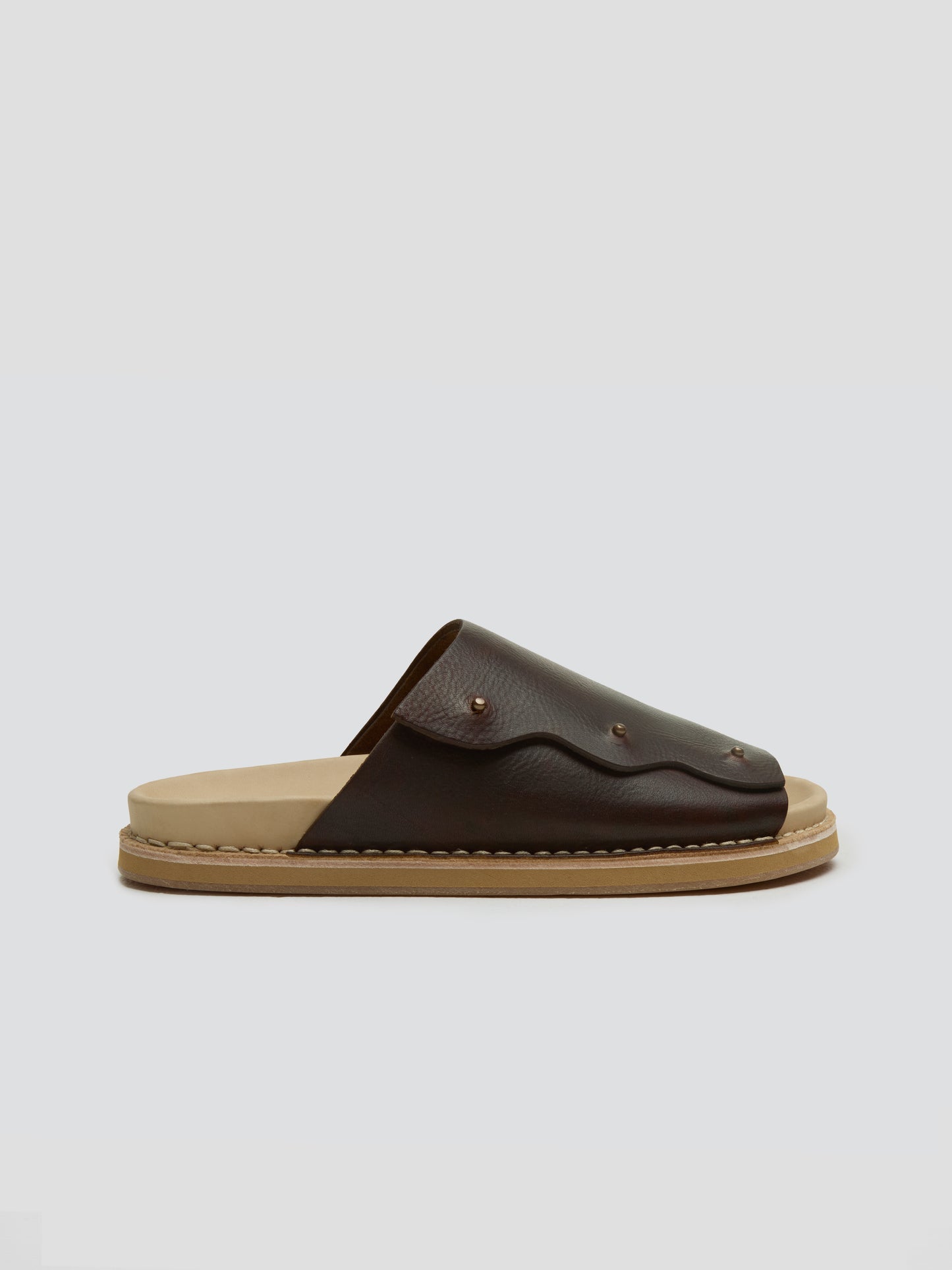 slides 04 leather oak