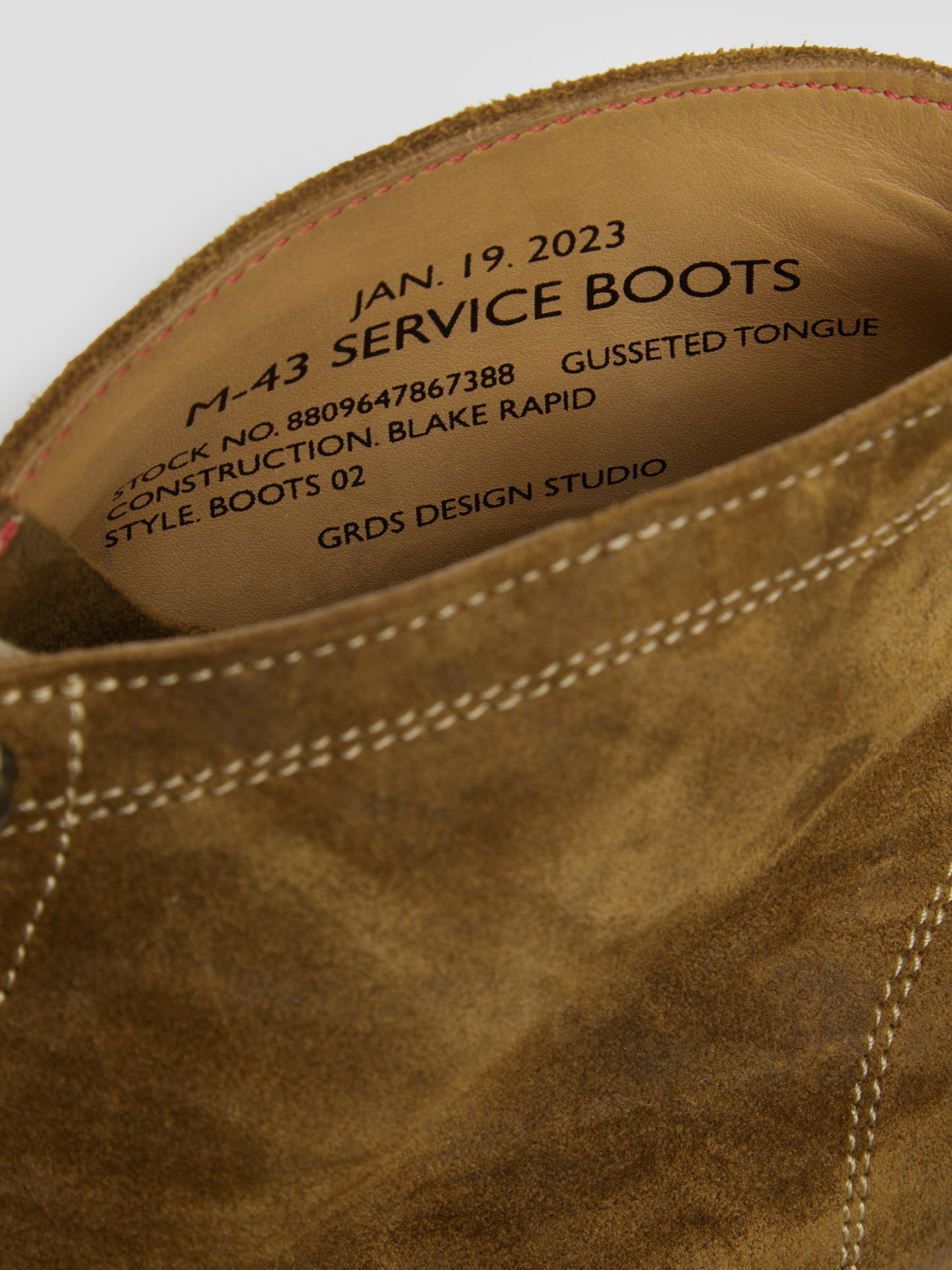 boots 02 suede olive drab