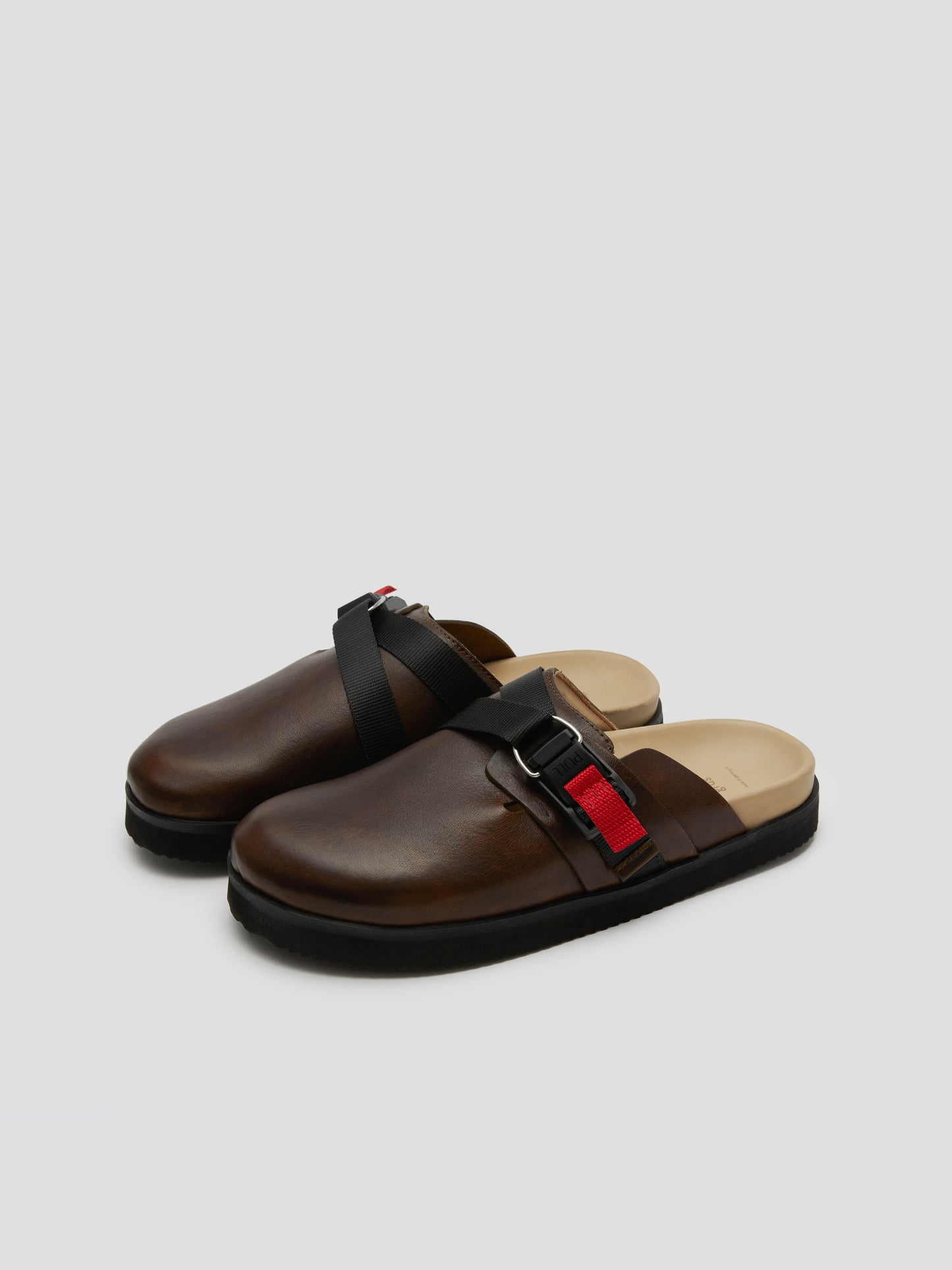 slides 06 leather oak